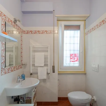 House Of Colours In Marconi, דירה רומא