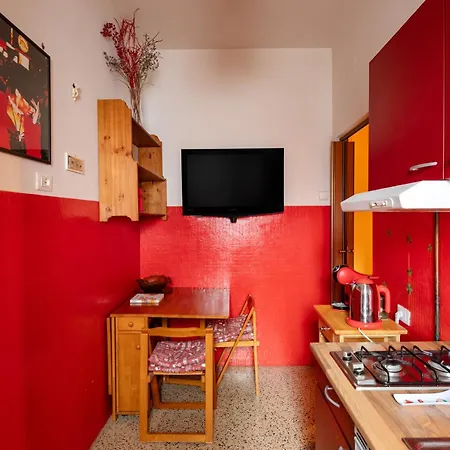 House Of Colours In Marconi, דירה רומא
